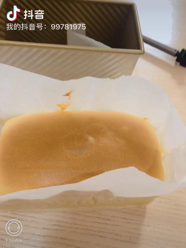 堪比柯基屁股
爆浆芝士🧀古早蛋糕