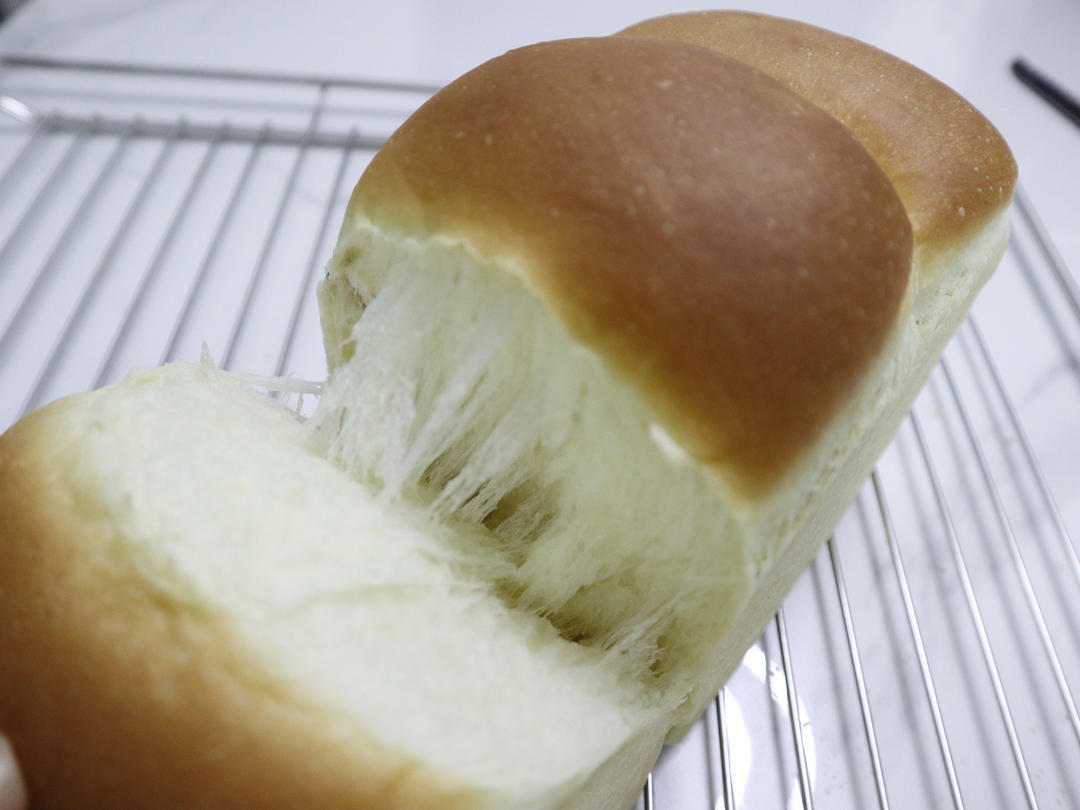 奶香纯粹的重料淡奶油吐司