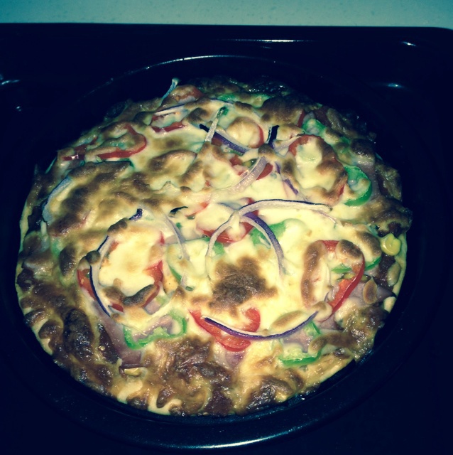 薄饼脆皮火腿pizza