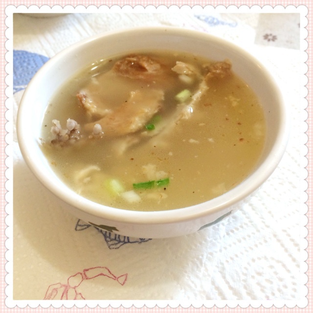 白萝卜煲鸭架汤