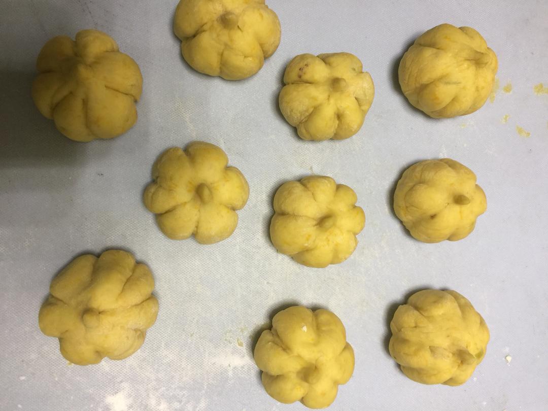 红豆馅南瓜馒头