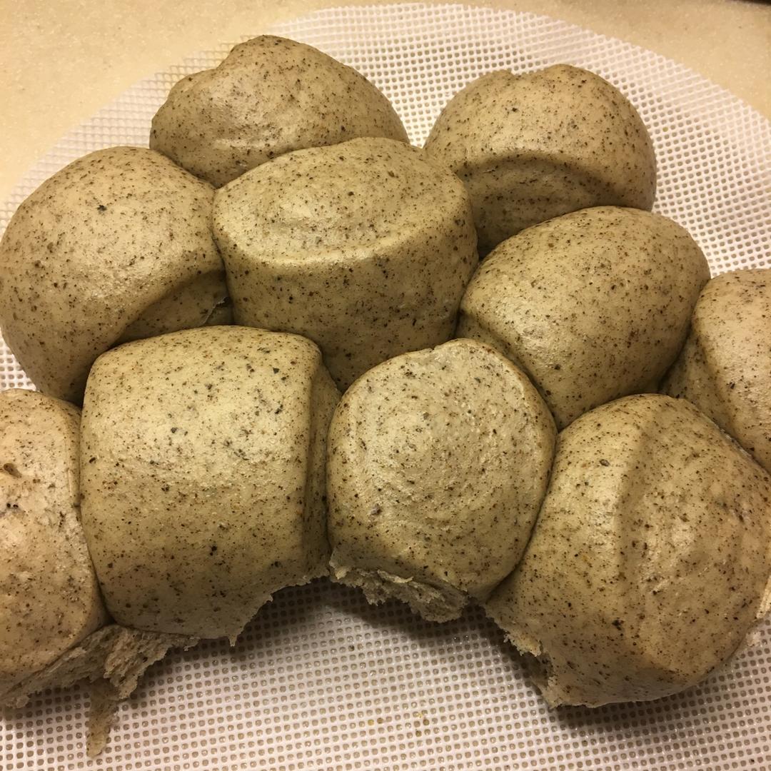 奶香黑芝麻刀切馒头