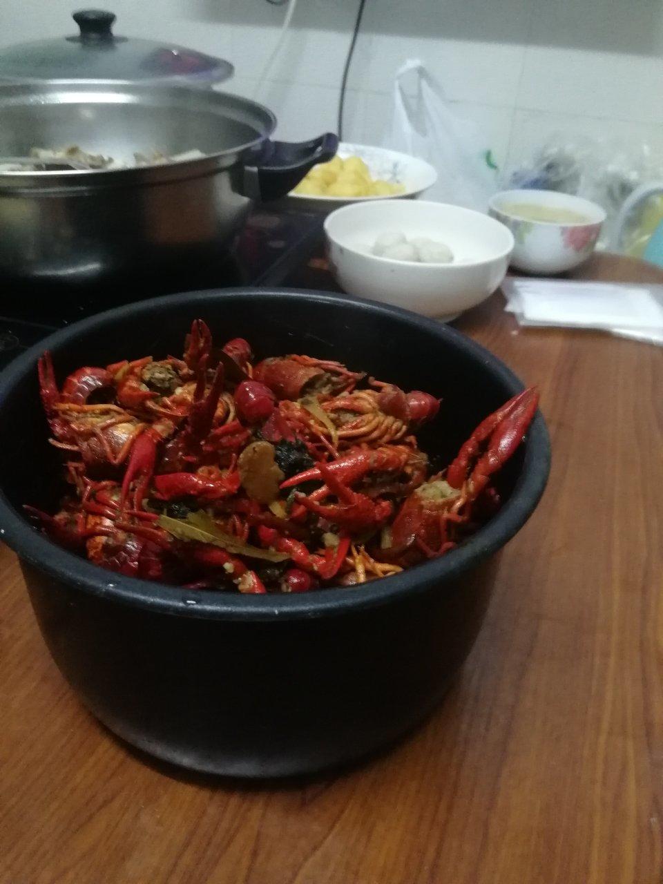 香辣小龙虾-超详细处理干净步骤！