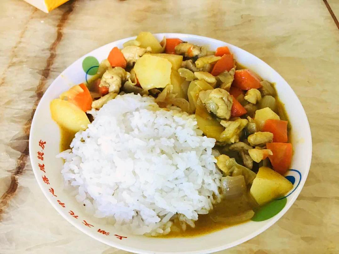 咖喱鸡肉饭