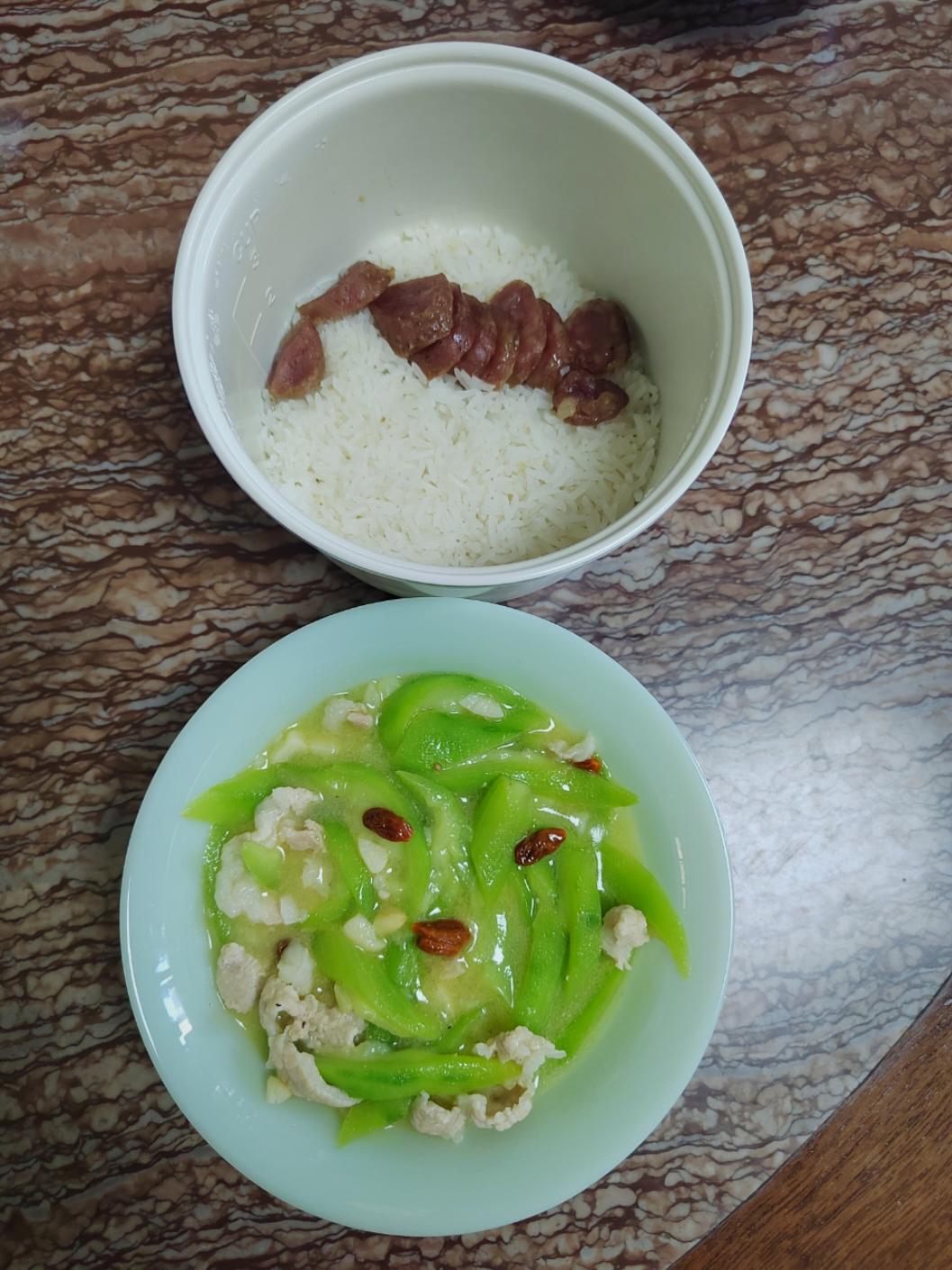 一个人的午餐