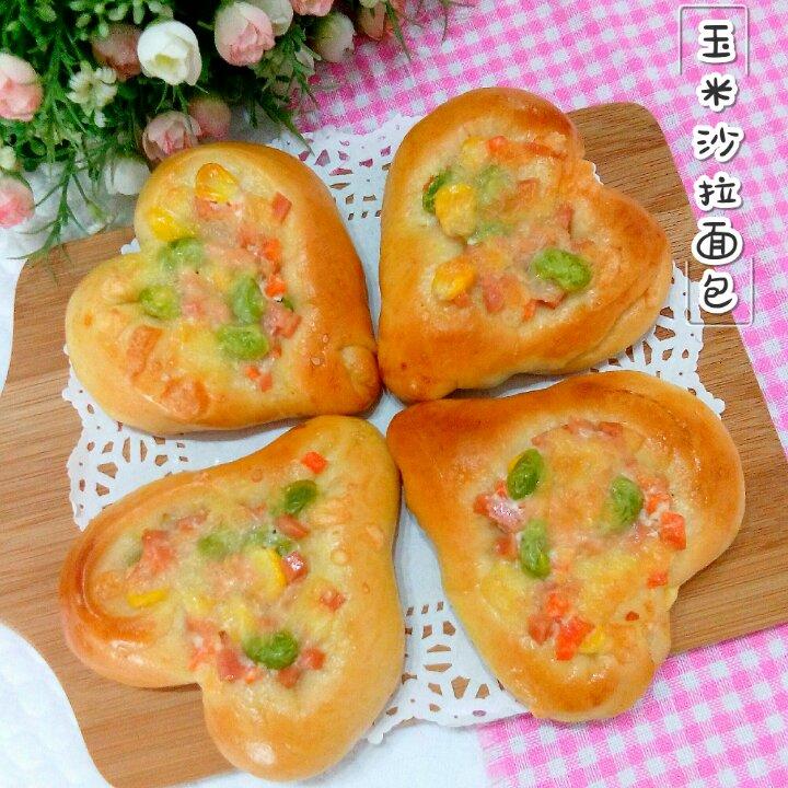 有爱早餐包---心形火腿杂蔬面包