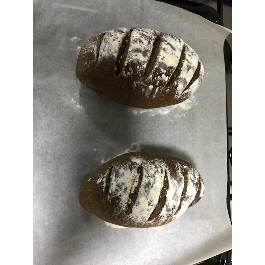 黑麦核桃红糖面包