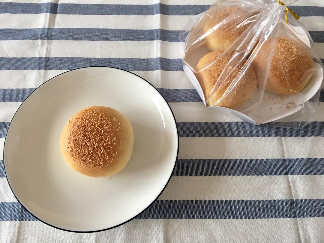 椰蓉奶酥面包