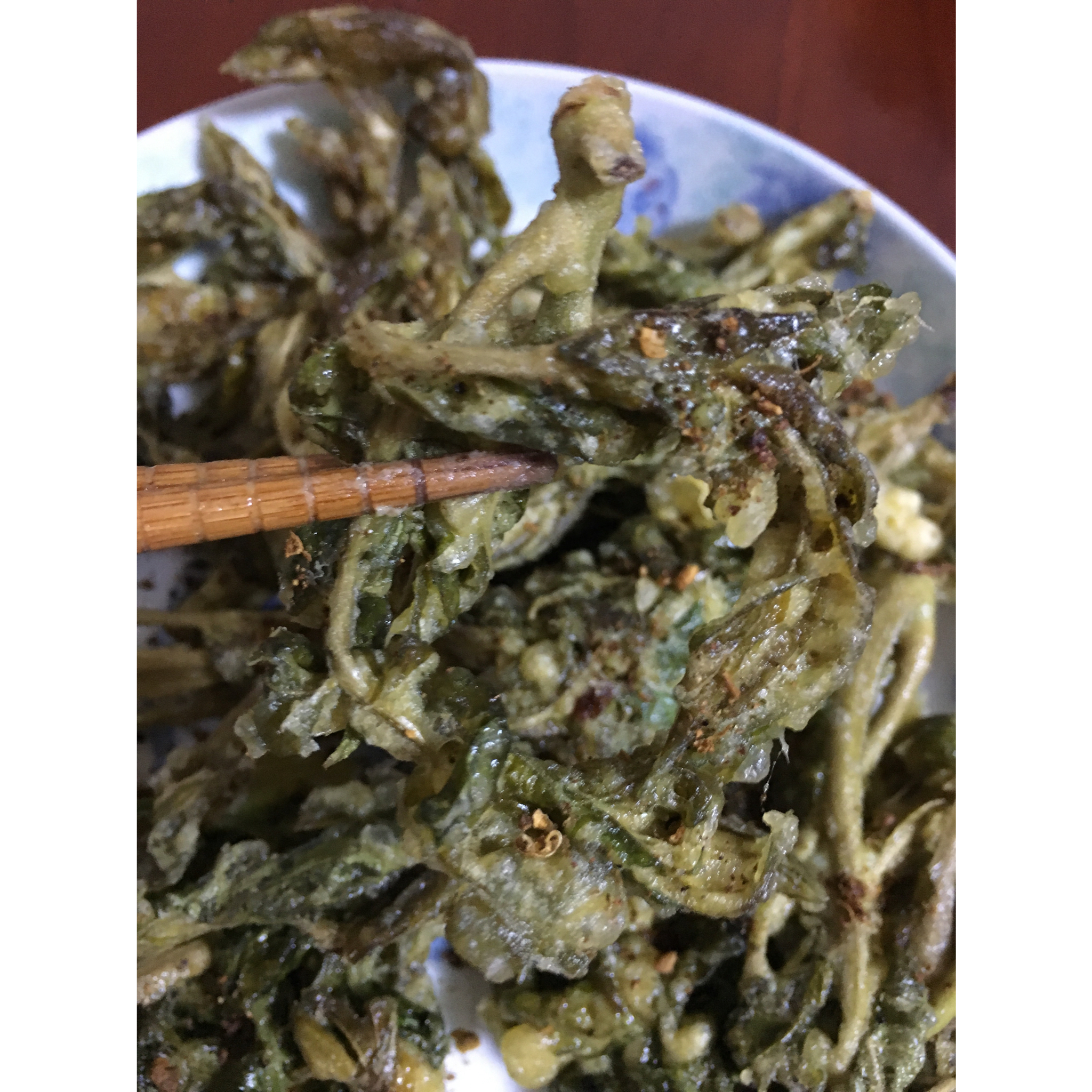 椒盐脆皮香椿鱼