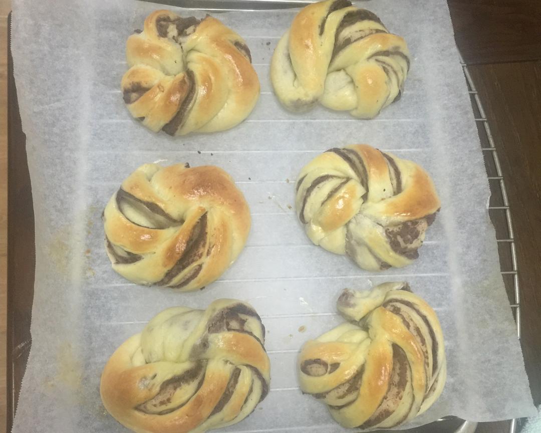 红豆沙面包卷的做法