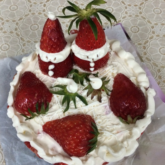 草莓芝士冻蛋糕
