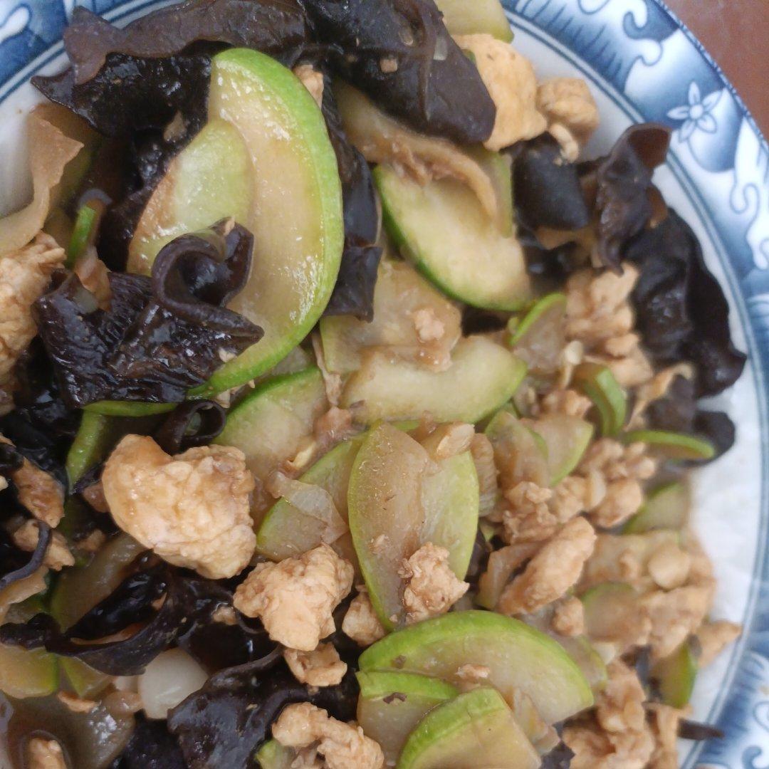 家常菜：小炒西葫芦