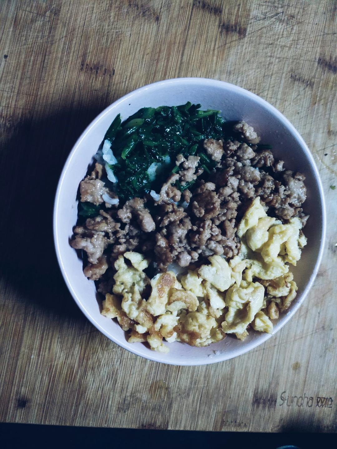 三色丼