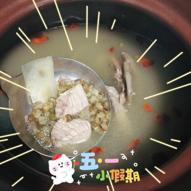 老广菜单每周必备汤水3「绿豆鸽子瘦肉汤」的做法