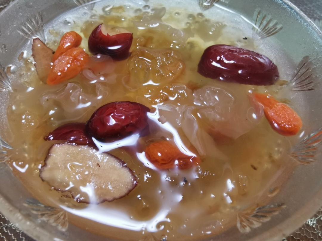 桃胶最简单做法，美容养颜甜品