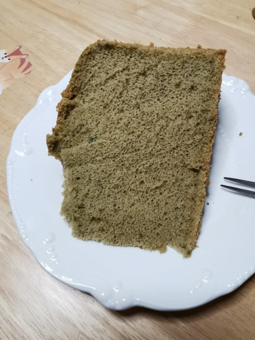 6寸抹茶戚风蛋糕，就算出现东非大裂谷，也一样好吃！不影响口感的！