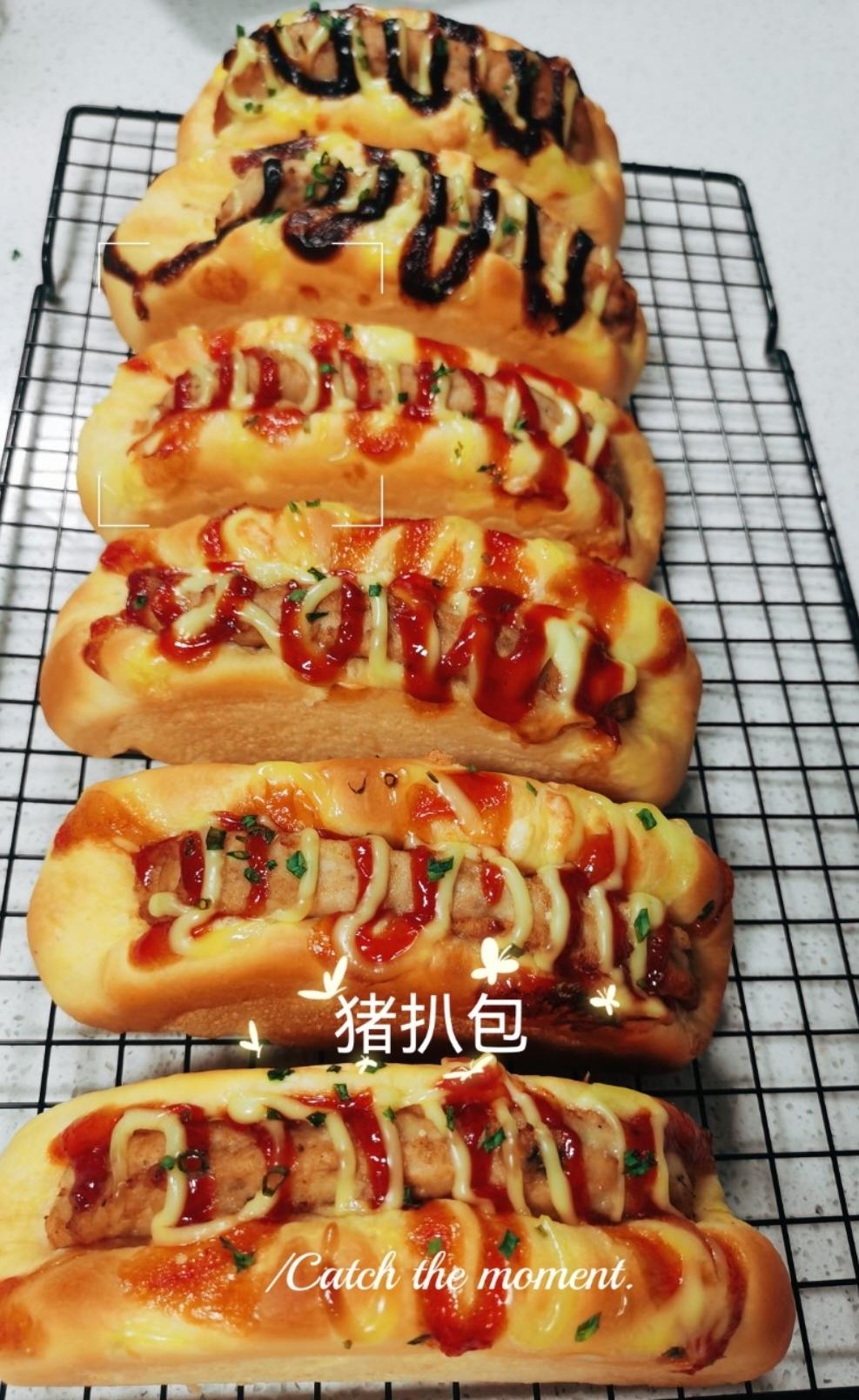 鲜嫩多汁！这个猪扒包好吃哭了，出炉被抢光