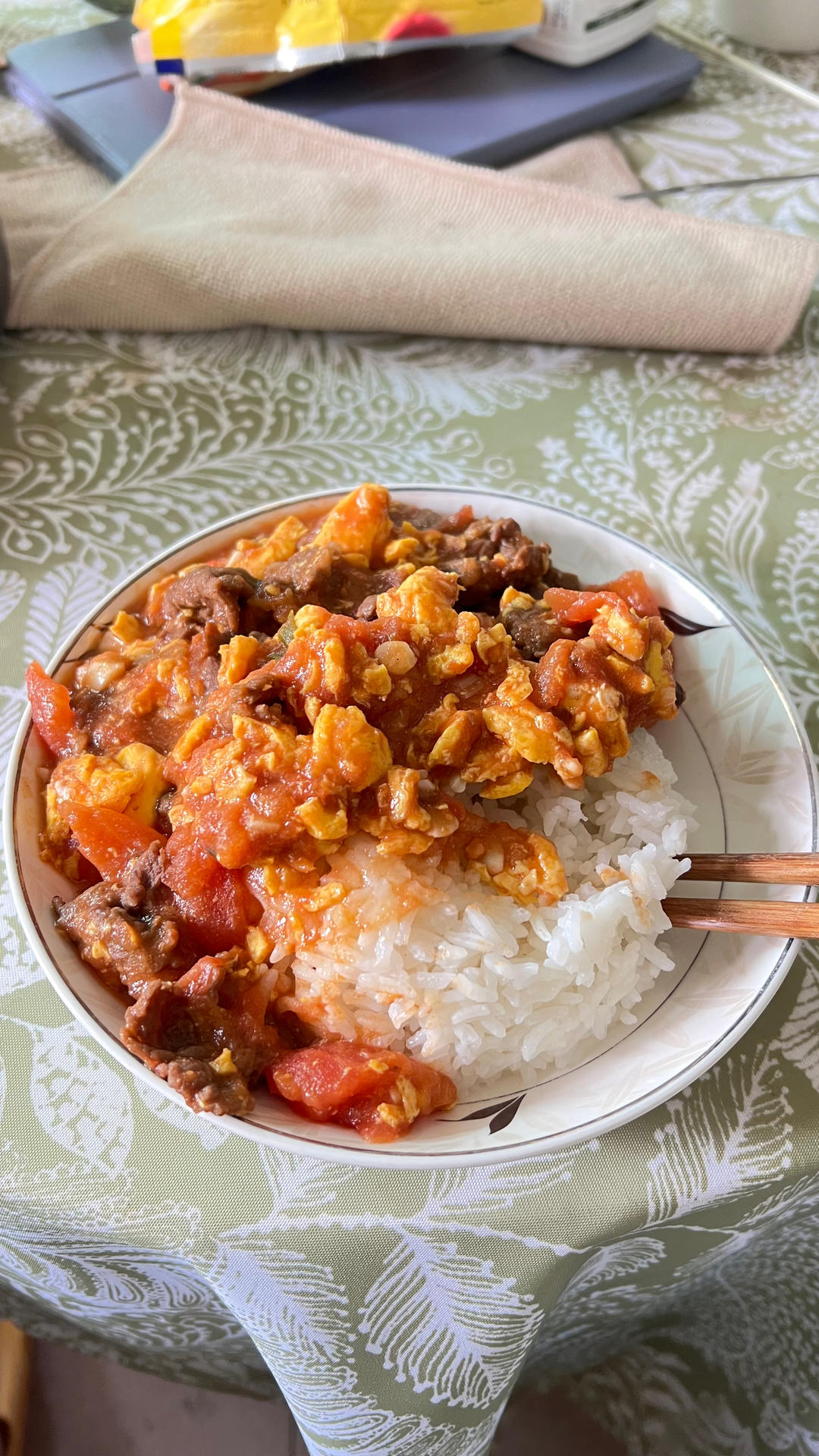 酸甜浓郁～超开胃🔥番茄滑蛋牛肉饭