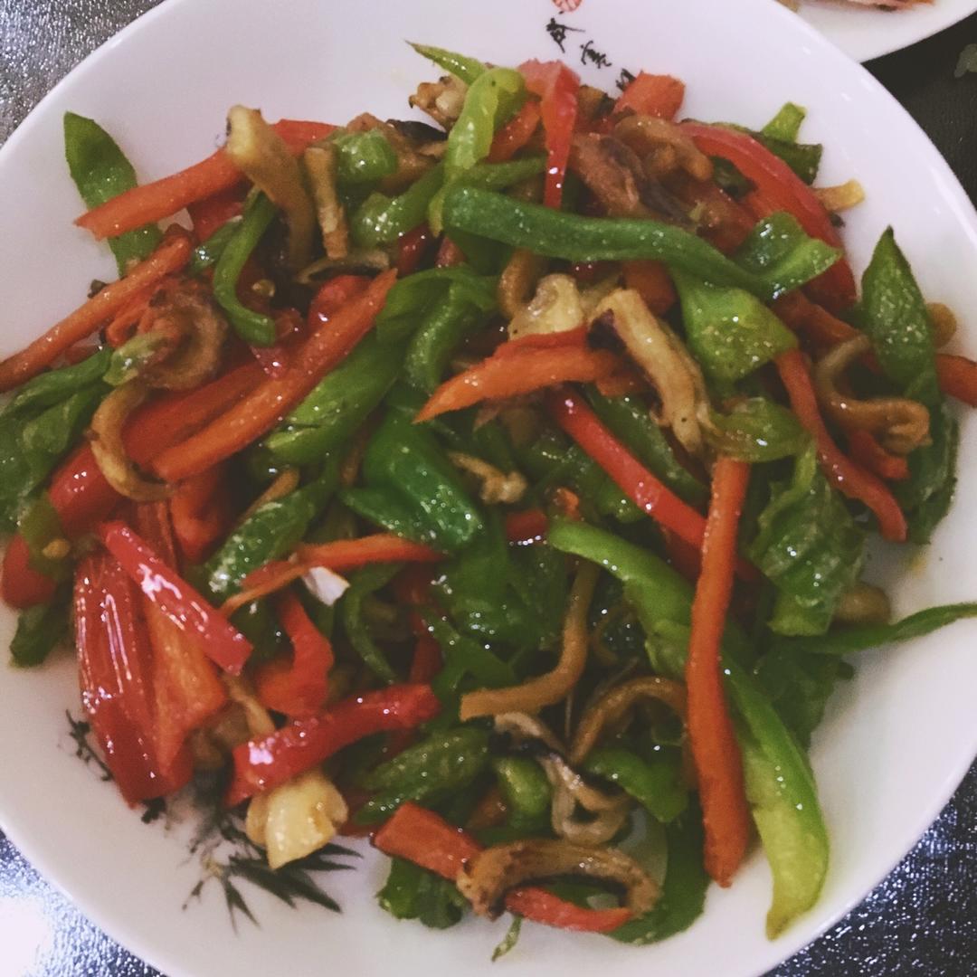 双椒炒墨鱼