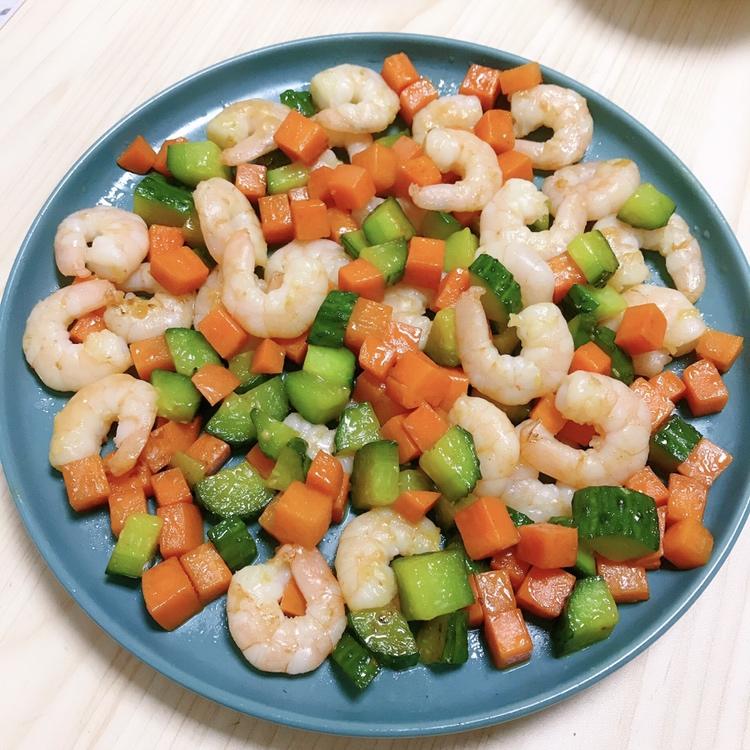 三色炒虾仁