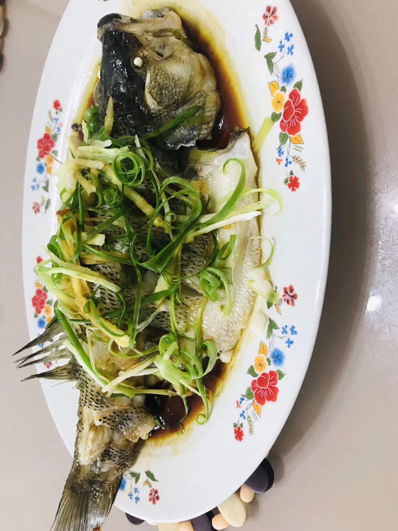 清蒸鲈鱼