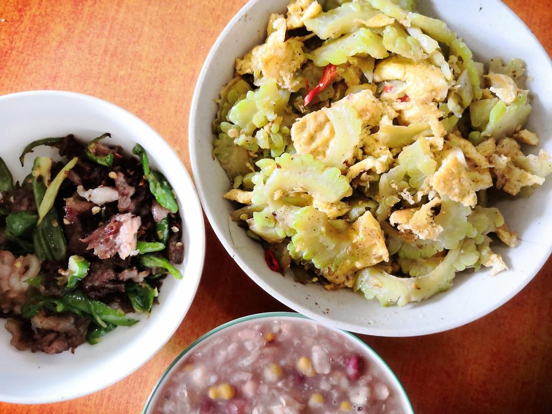 夏天必吃的苦瓜炒鸡蛋