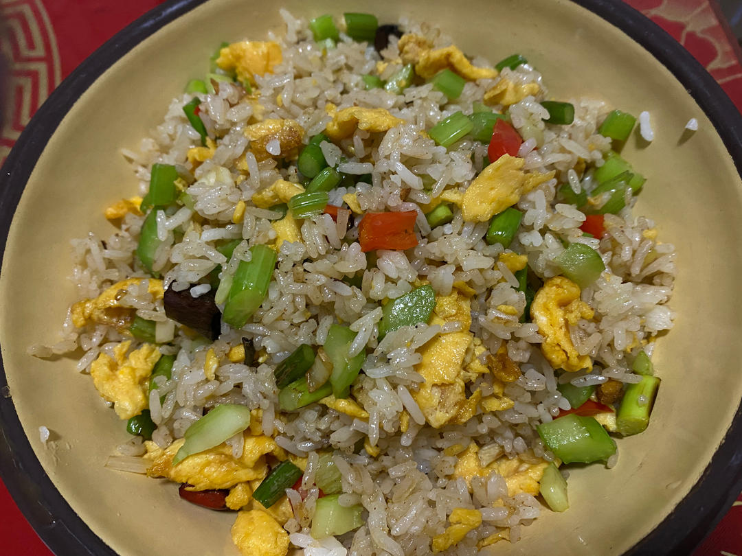 腊肠蛋炒饭