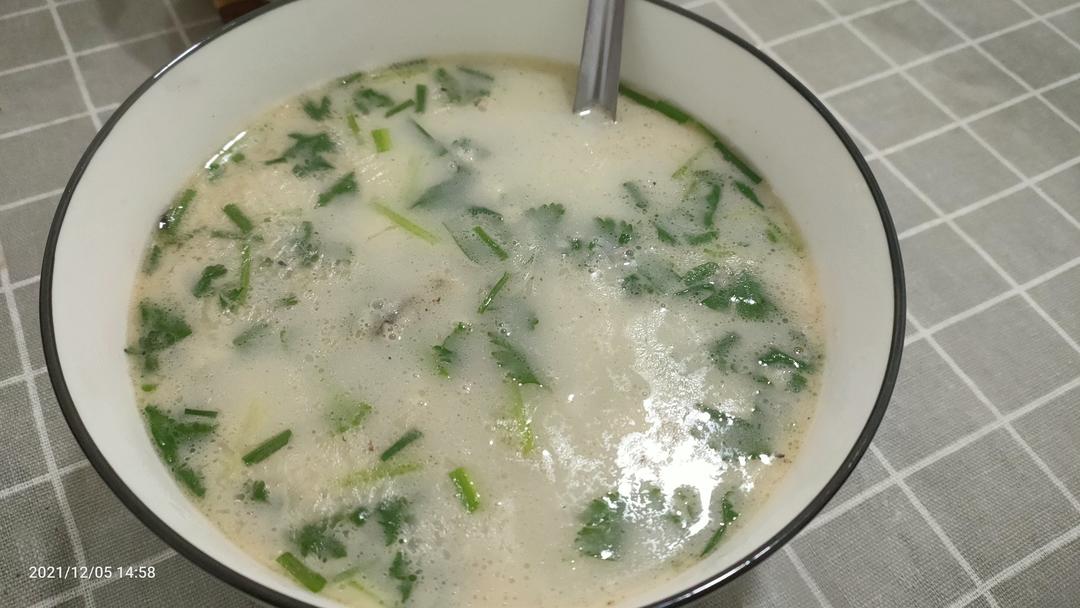 奶白鲫鱼汤最简单做法