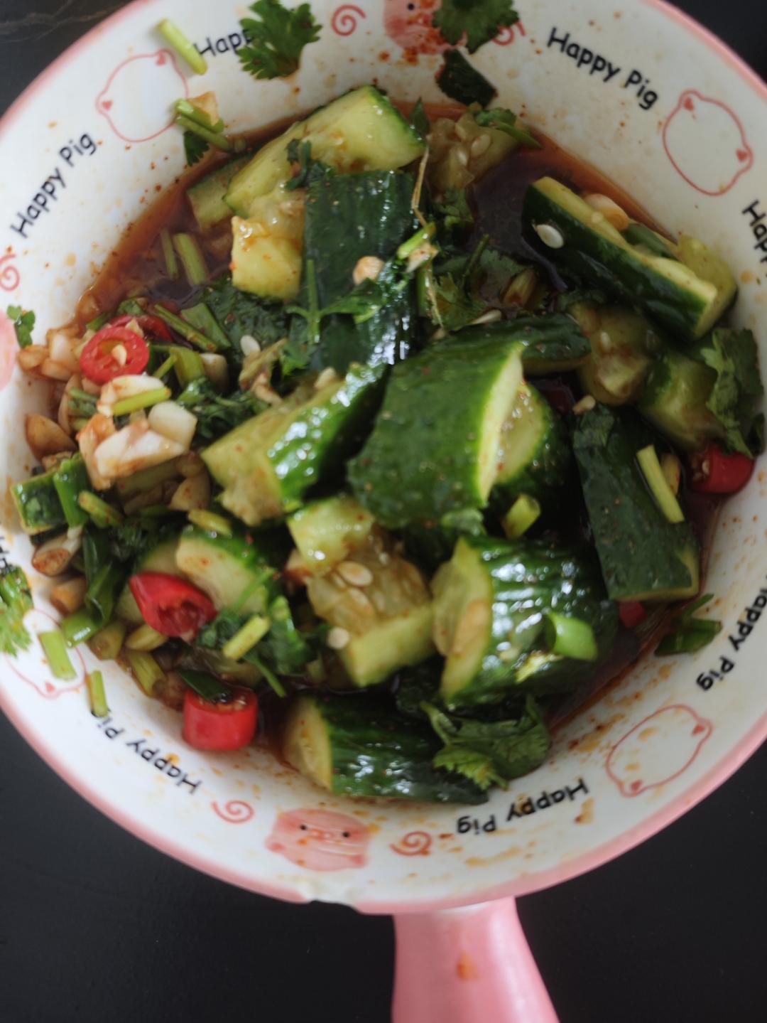 🌈酸酸辣辣巨开胃～超过瘾的凉拌黄瓜