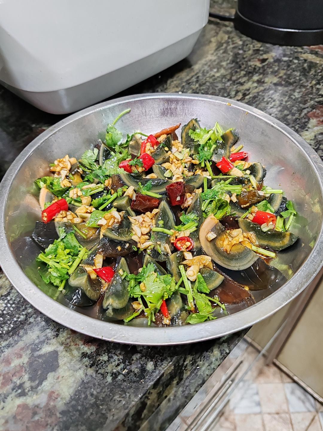 开胃菜  凉拌皮蛋