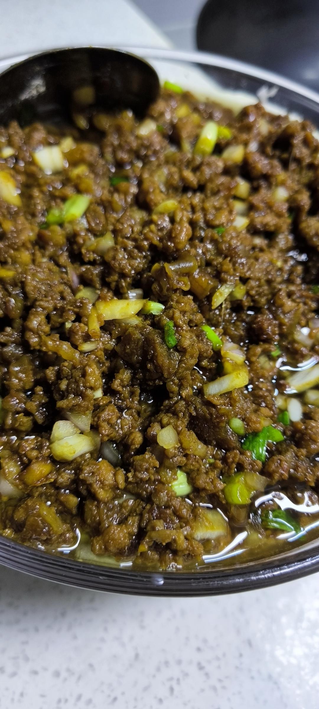 酱肉包子