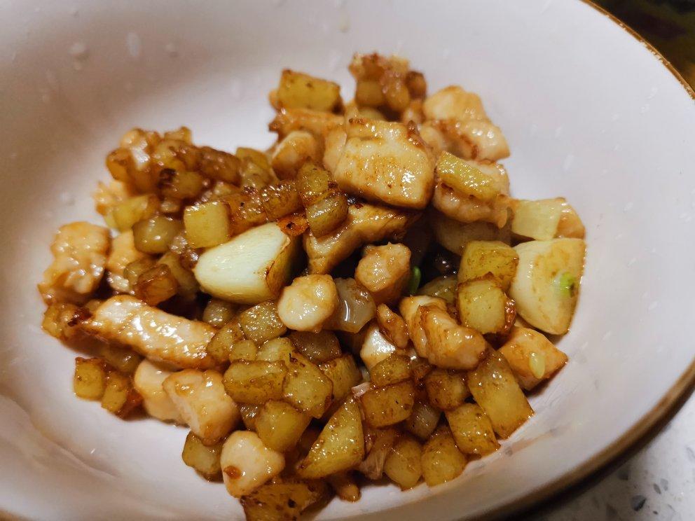 一道怎么做都好吃的干煎土豆鸡丁（红烧，咖喱，椒盐，孜然）