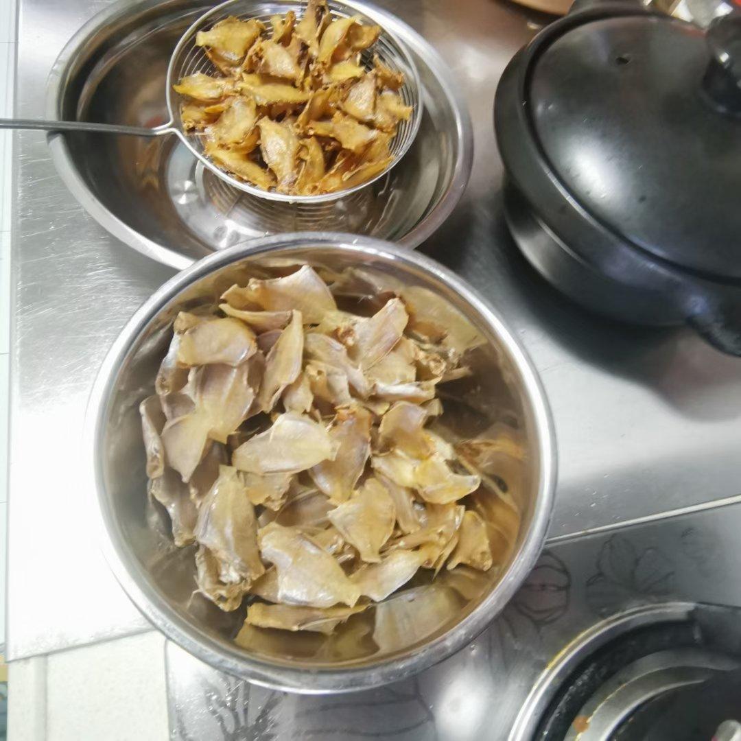 小卖部老板看到要追杀的芝麻蜜汁小鱼干零食（不辣版）