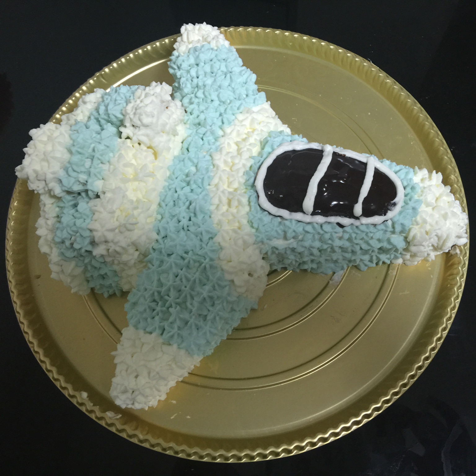 lukei做的立体飞机蛋糕