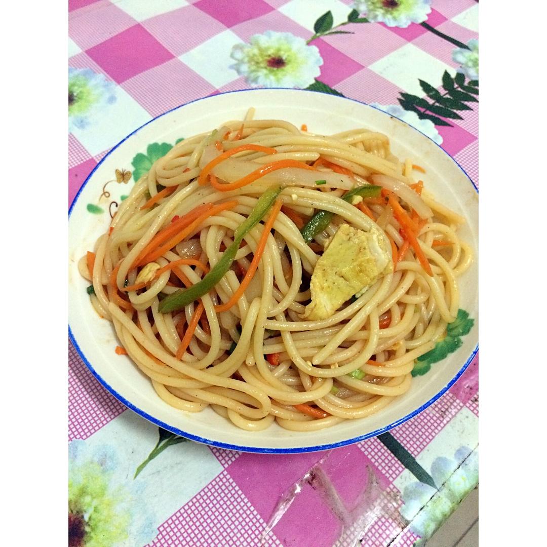 中式炒意面