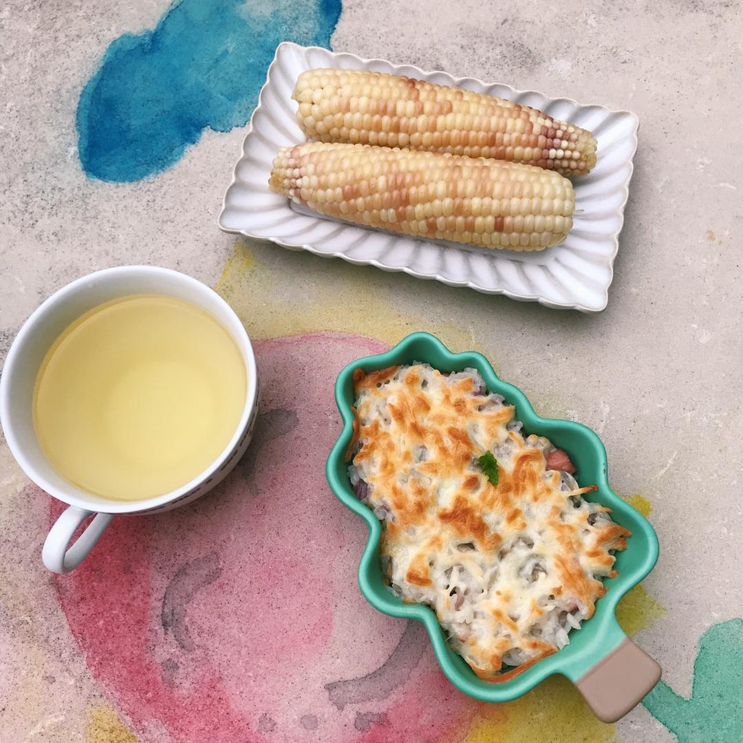 奶油蘑菇培根焗饭