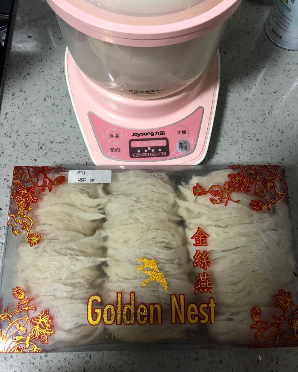清炖金丝燕