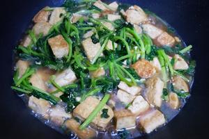 鸡毛菜豆腐汤的做法 步骤6