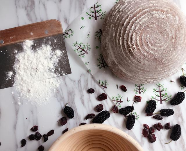 Old school 黑麦桑葚芋泥软欧包的做法