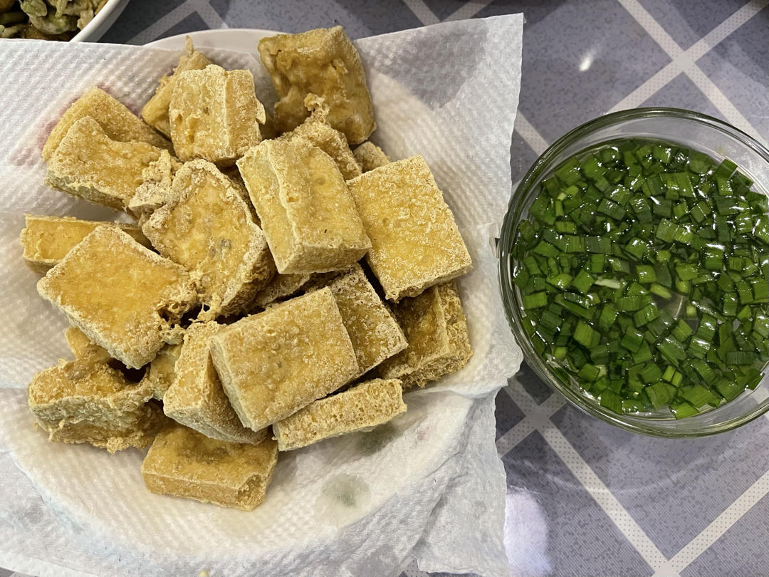 炸豆腐饼角