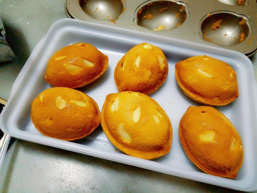 柠檬杏仁小蛋糕