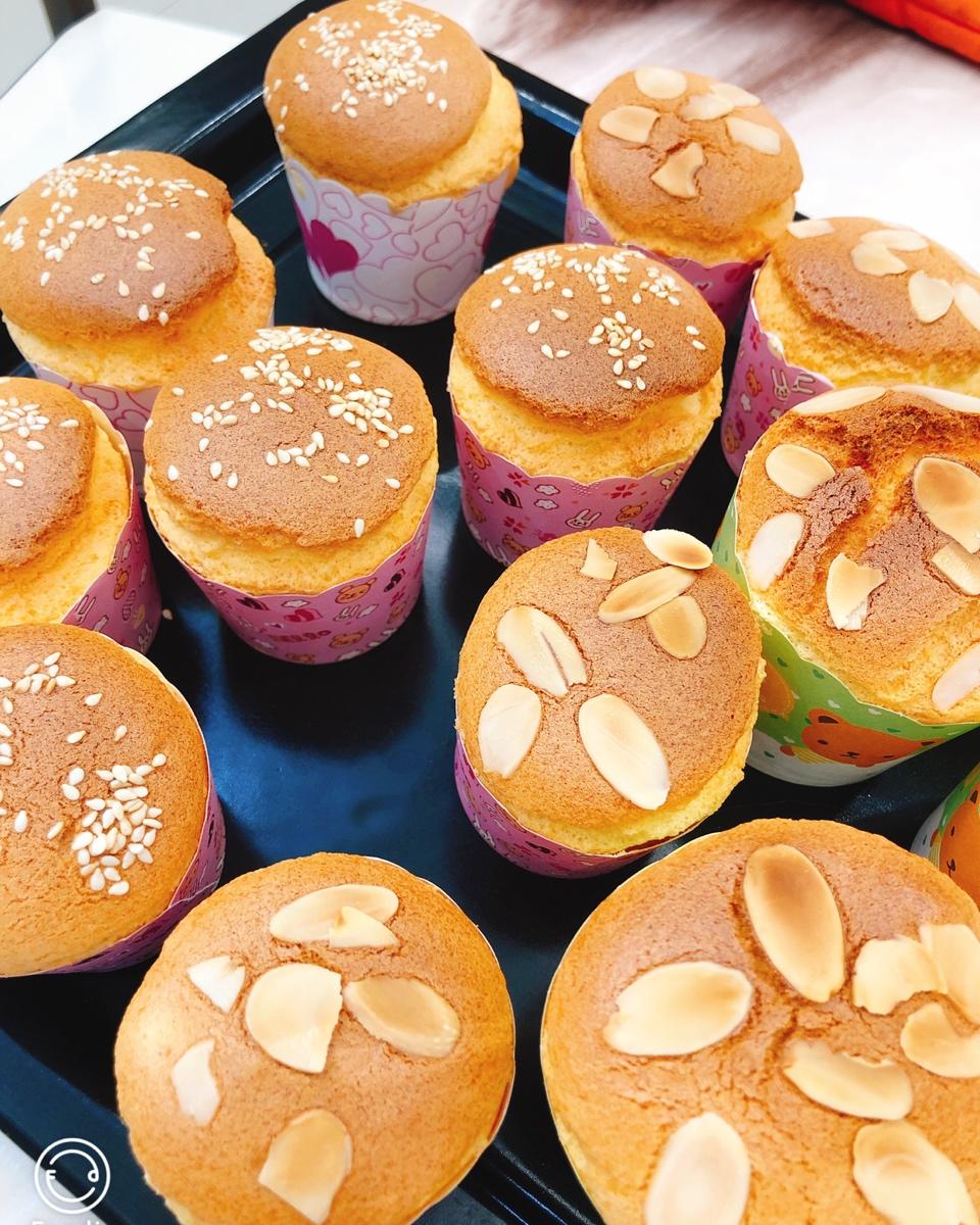 纸杯蛋糕 8寸戚风蛋糕的量