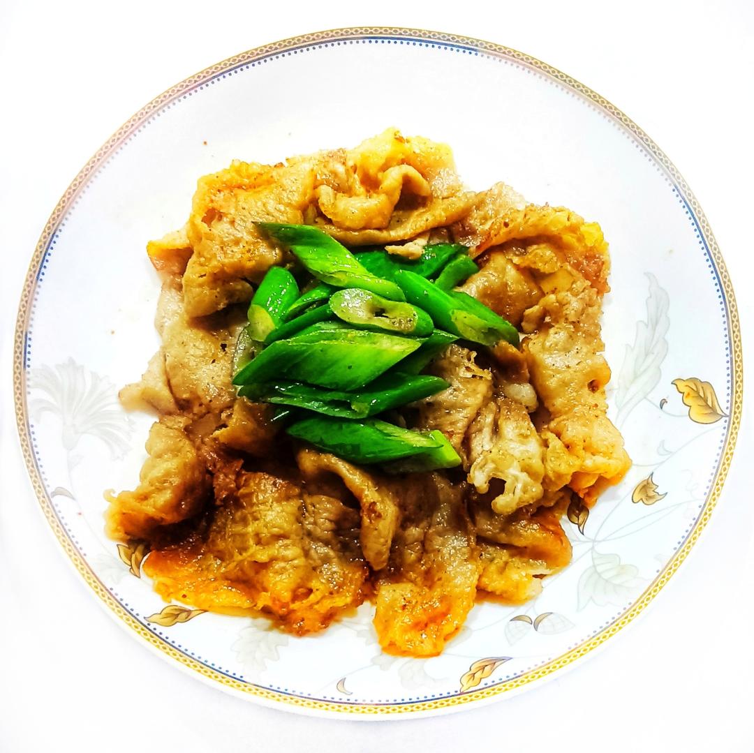 吃不够的孜然葱爆羊肉、秒杀饭馆