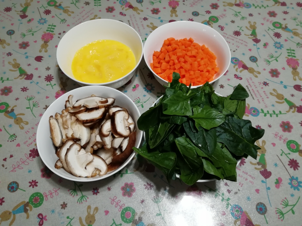 可乐鸡翅配芙蓉蔬菜汤的做法 步骤3