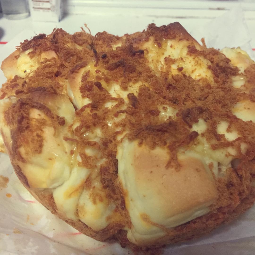 肉松手撕面包—超软会爆浆的面包哟