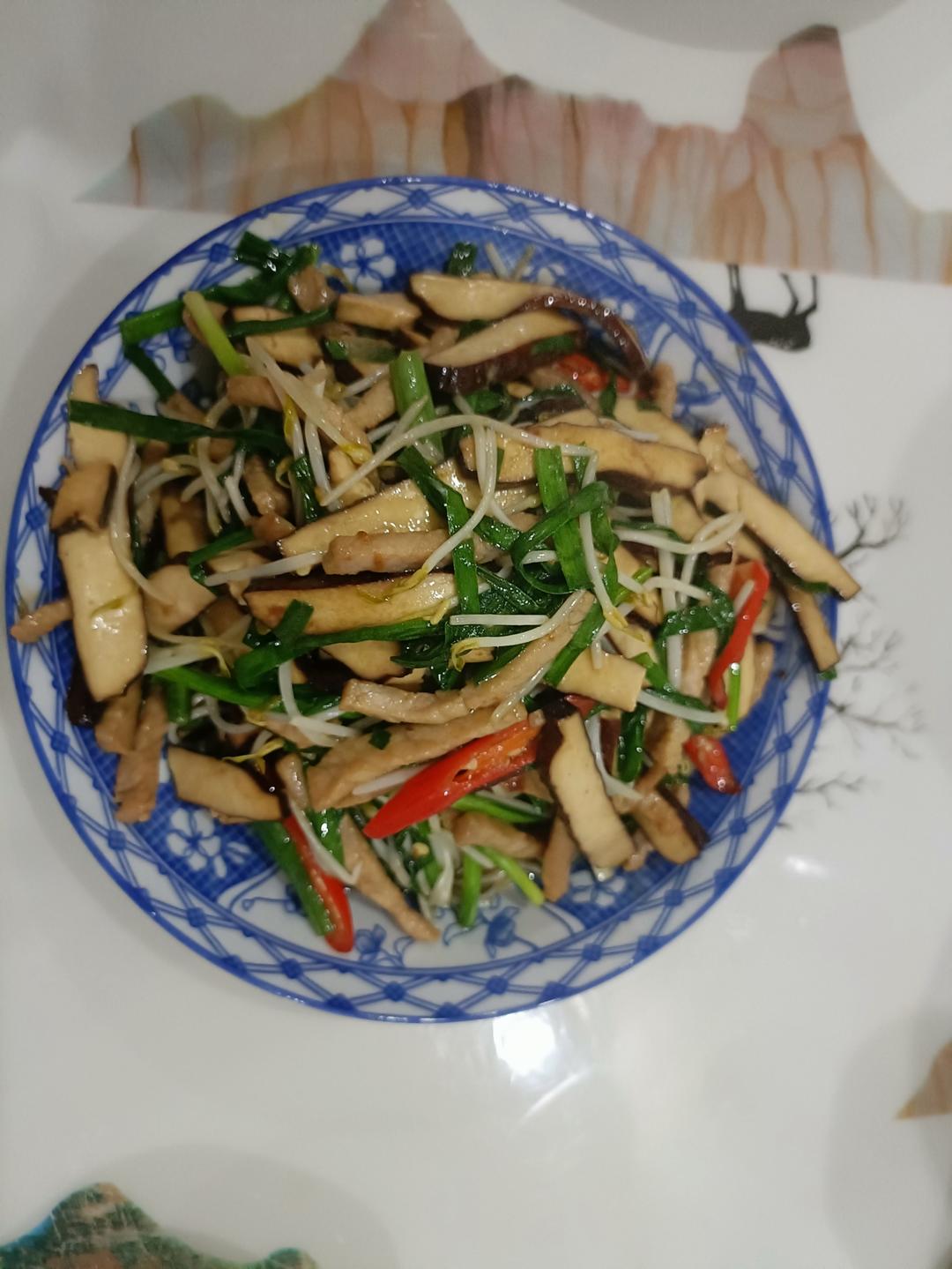 豆芽炒香干