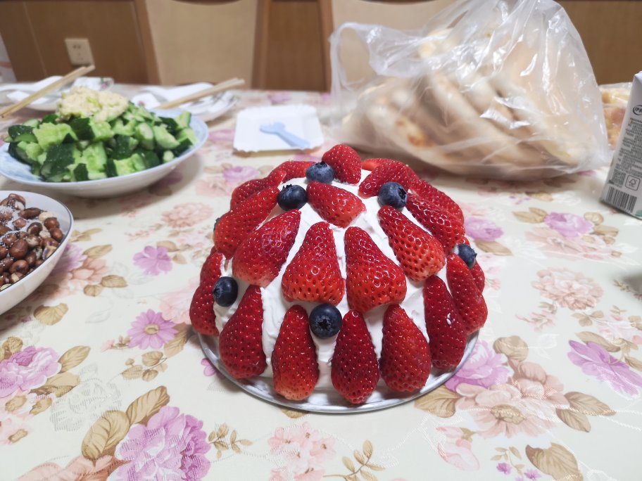 草莓蛋糕🍓 超火的‼️草莓炸弹