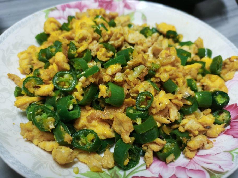 厨师长教你：“青椒炒鸡蛋”的家常做法 ,非常下饭