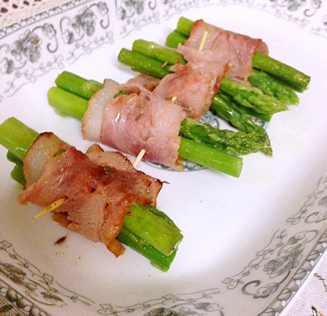 培根芦笋卷
