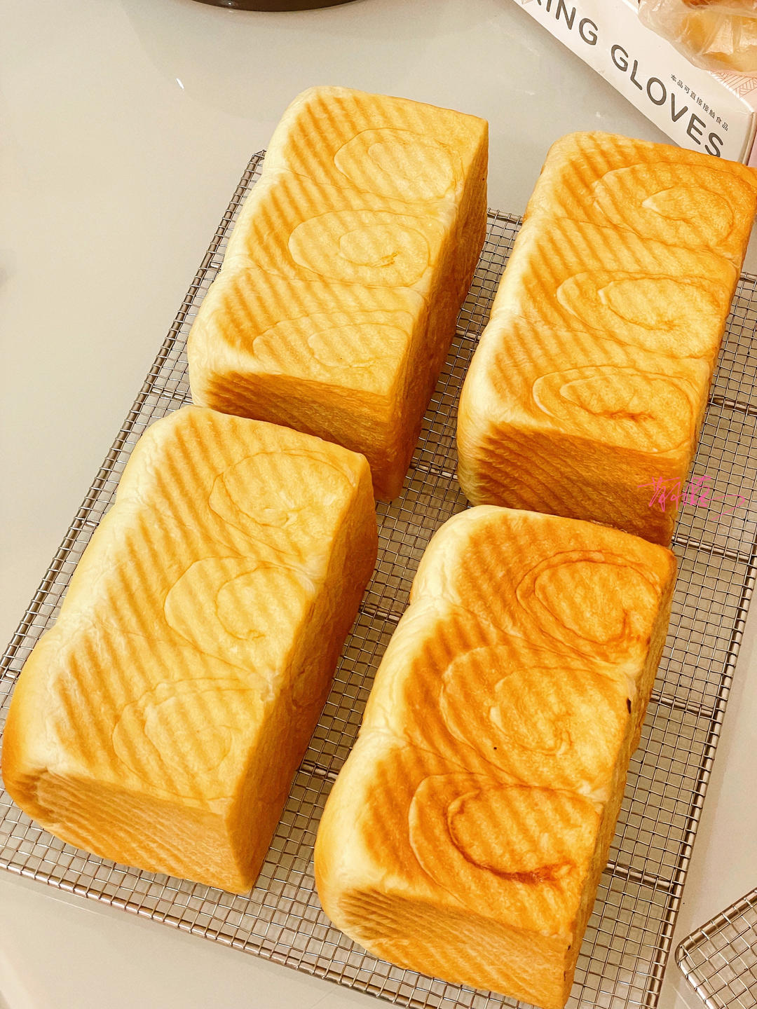 椰蓉满满吐司！幸福的味道。